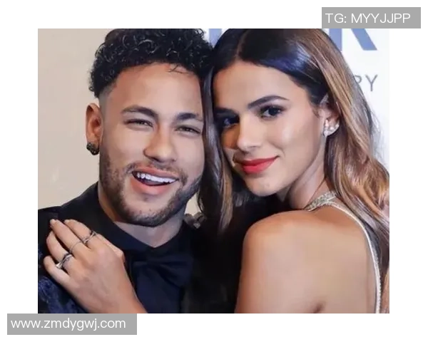 球星太太与足球宝贝背后的故事与生活揭秘 球星太太与足球宝贝背后的故事与生活揭秘